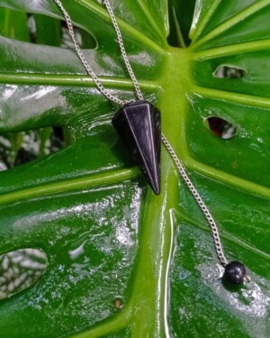 Péndulo de Obsidiana Negra